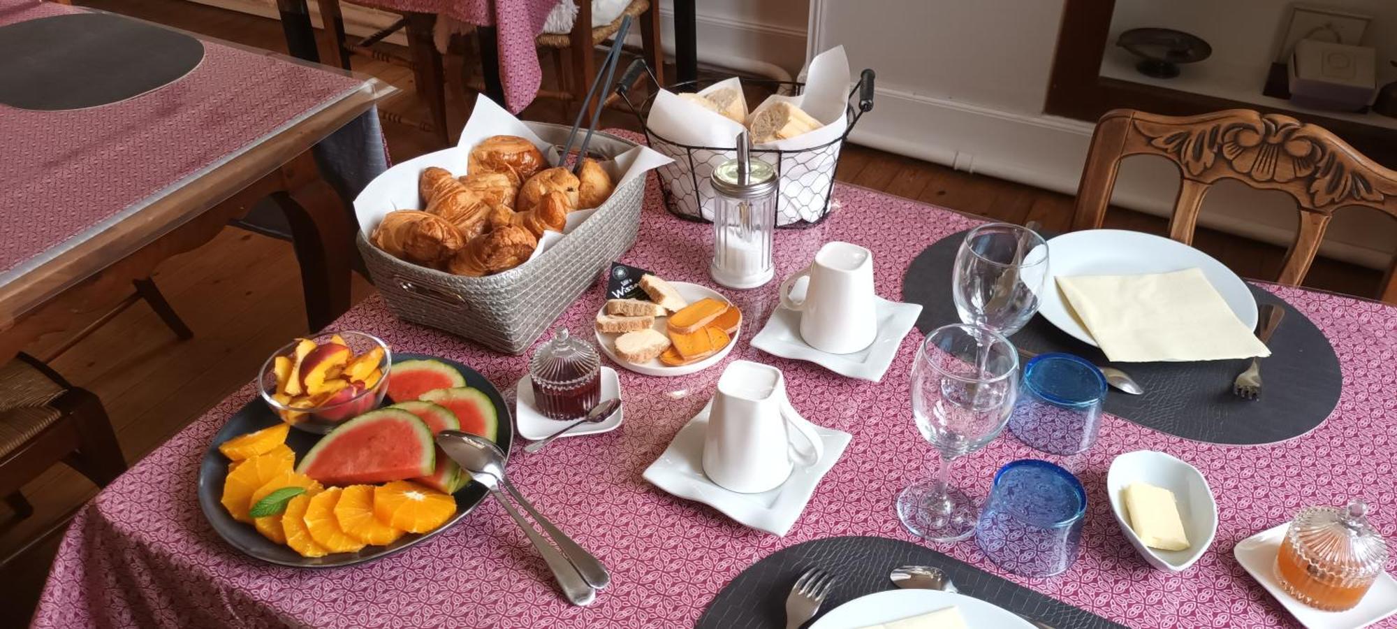 Bed and Breakfast Petit Manoir De La Berthenlaire Baincthun Экстерьер фото